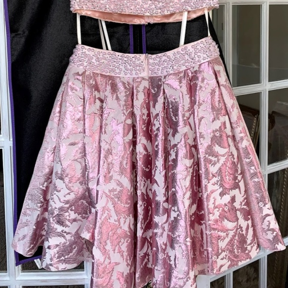 Dave & Johnny Pink Short Two Piece Pearl 1859